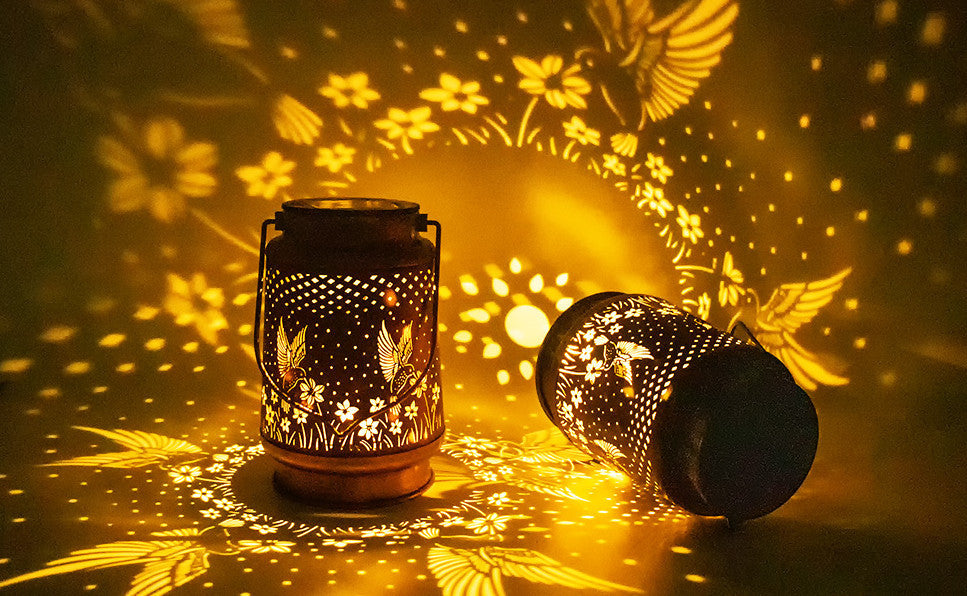 Hummingbird Solar Lantern Metal Hanging Light LED Decorative Light Garden Decor